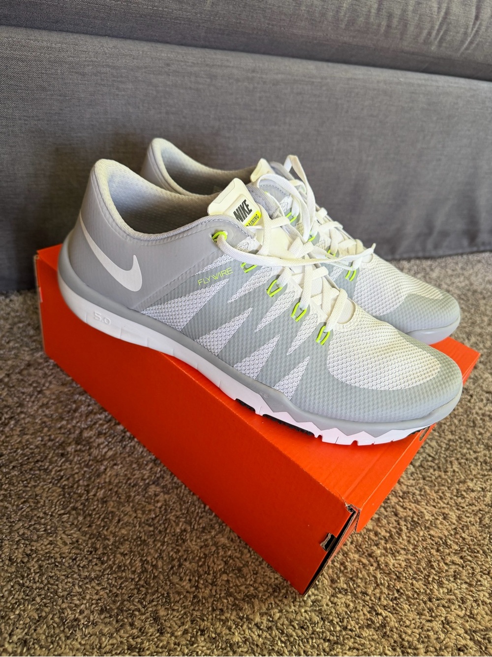 Nike Men's Light Gray and White Athletic Trainers with Neon Lime Accents